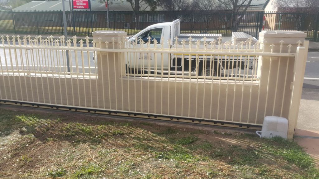 Automatic-Sliding-Gates-Sydney-My-Automatic-Gate-Electric-Motorised-Gate-openers-Sliding-Gate-Opener-Installation-Supply-Repair